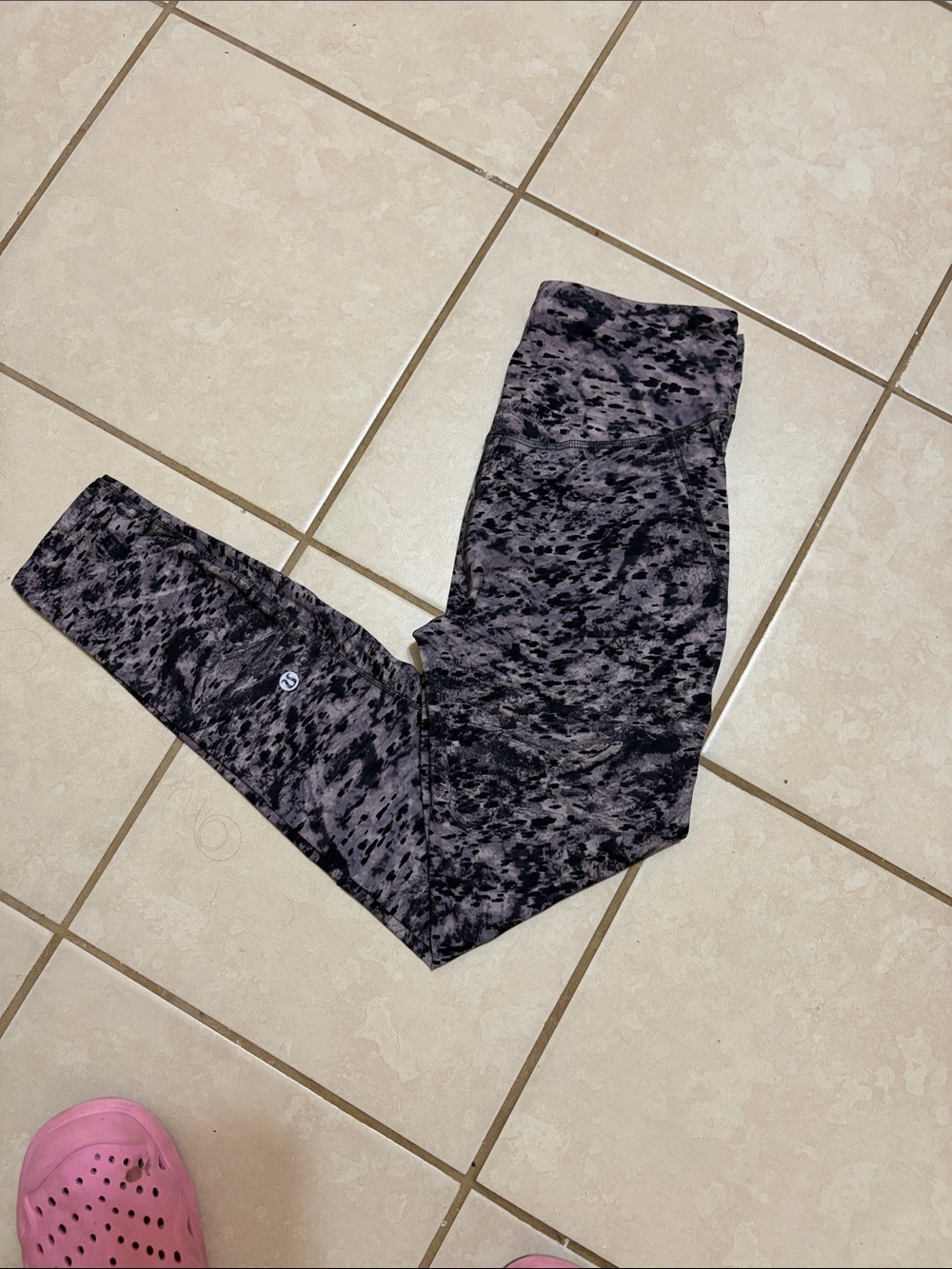 lululemon athletica women Gray Black Marbled Leggings